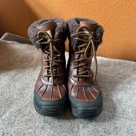 UGG Brown “”Adirondack Il” Shearling Lined Weatherproof Leather Boots Women’s 8 - Picture 6 of 15